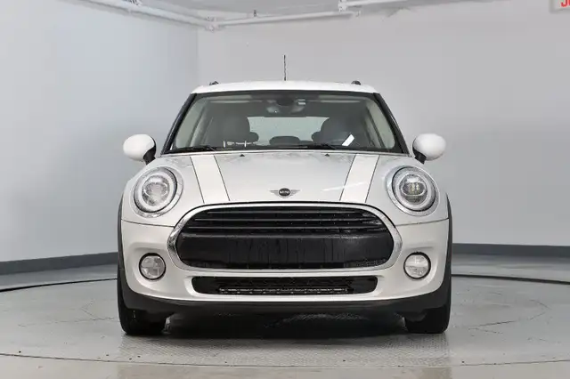 2019 MINI 5 Door Cooper - Photo 2