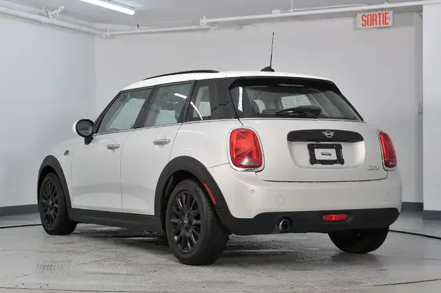 2019 MINI 5 Door Cooper - Photo 5