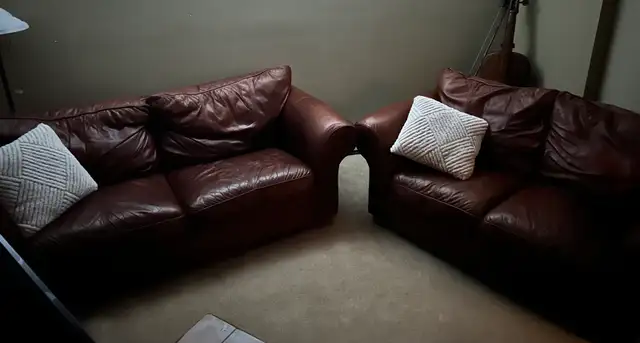 FAUTEUIL EN CUIR D’ITALIE