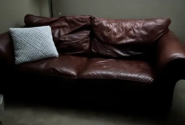 FAUTEUIL EN CUIR D’ITALIE - Photo 3