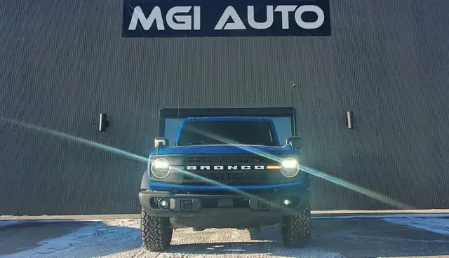 2025 Ford Bronco Full Size - Remote Start, Loaded, Low KMs - Photo 8