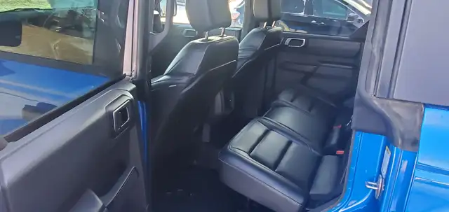 2025 Ford Bronco Full Size - Remote Start, Loaded, Low KMs - Photo 10
