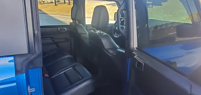 2025 Ford Bronco Full Size - Remote Start, Loaded, Low KMs - Photo 12