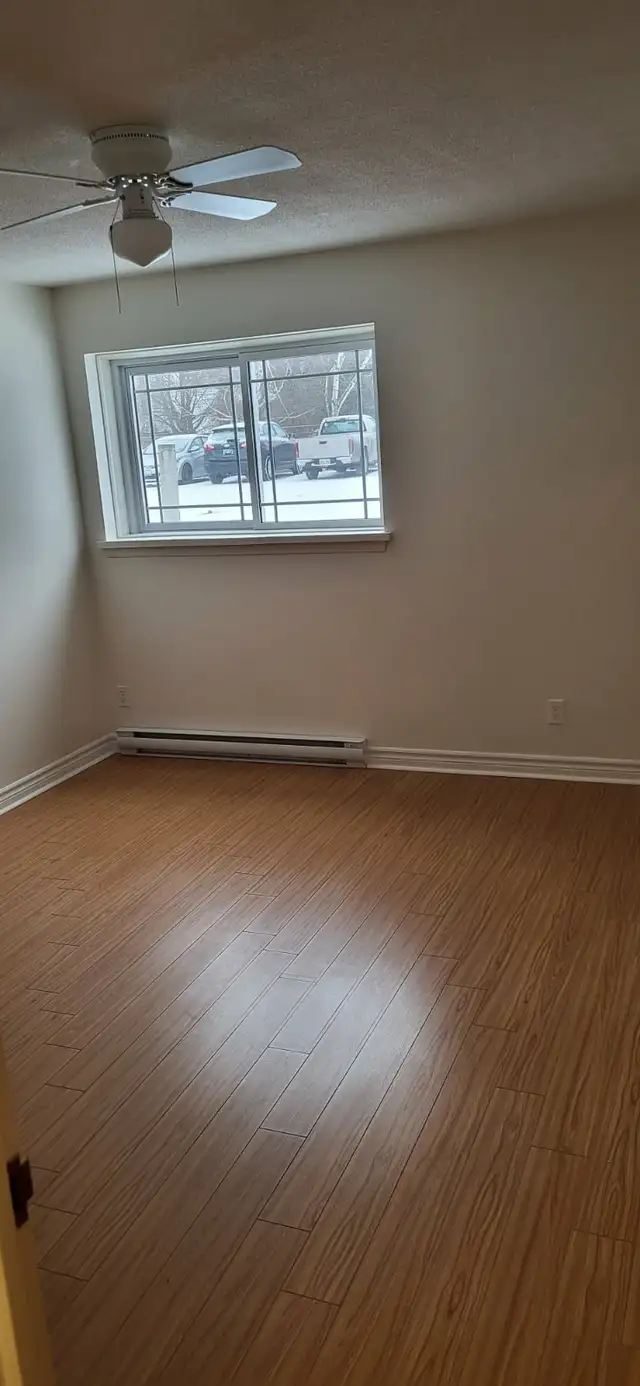 CENTRALLY LOCATED ONE BEDROOM Immediate Occupancy - Photo 6