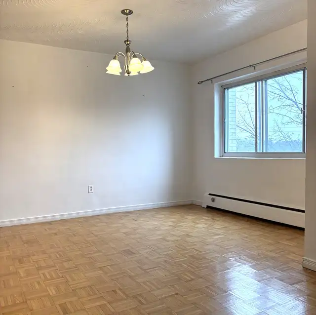 Balconies Spacious 2-Beds Apt in Rosemount $1899 All-Inclusive - Photo 2