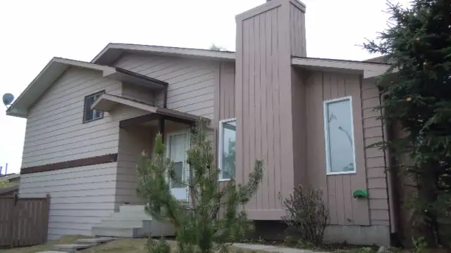 Bedroom for rent 3 min walk to Shawnessy C-Train