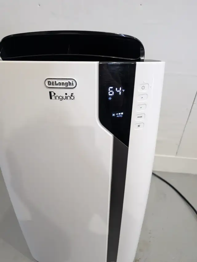 DeLonghi 14,000 BTU Portable Air Conditioner For Sale - Photo 6