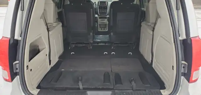 2019 Dodge Caravan SE FWD - 7 Passenger, 157,133kms, STO N GO - Photo 12
