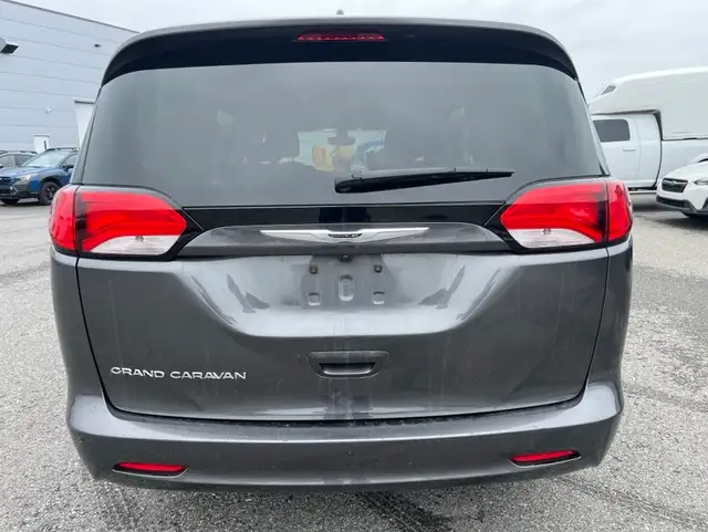 2022 Chrysler Grand Caravan SXT - Photo 5