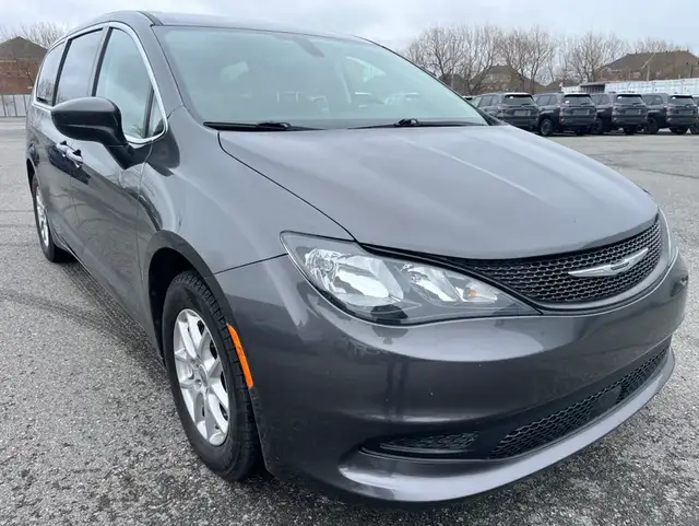 2022 Chrysler Grand Caravan SXT - Photo 6