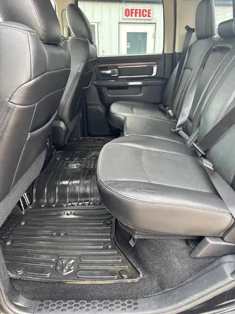 2016 Ram 1500 Laramie- WARRANTY INC, REMOTE START, LEATHER, ROOF - Photo 14