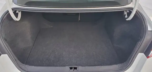 2015 CHRYSLER 200C V6 - AWD, Loaded Luxury Trim, Remote Start - Photo 10