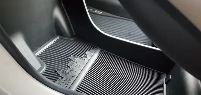 2015 CHRYSLER 200C V6 - AWD, Loaded Luxury Trim, Remote Start - Photo 18