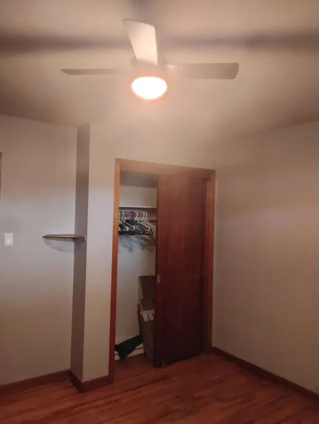 Room for rent - Photo 3