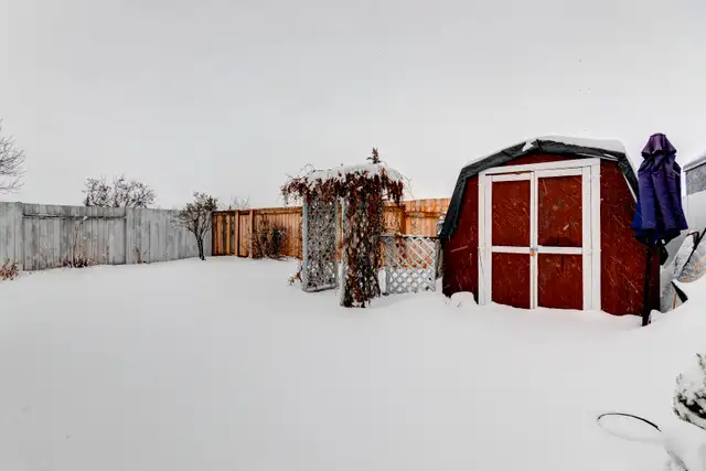 AFFORDABLE MOVE-IN READY HUNTINGTON HILLS HOME FOR SALE - Photo 8