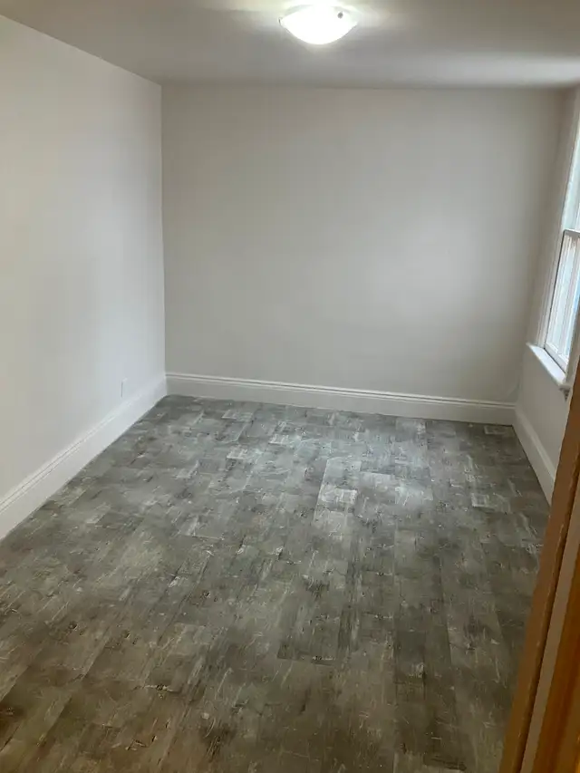 HUGE 2 Bedroom   Den, 2 Bathroom Centretown Apartment 542 Bay St - Photo 6