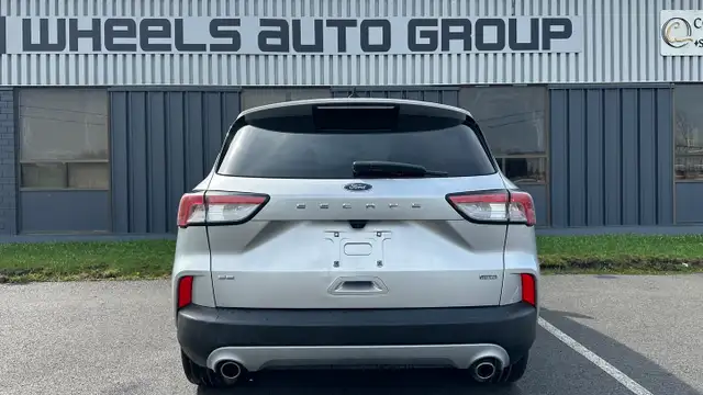 2020 Ford Escape SE Plug-In Hybrid - Photo 5