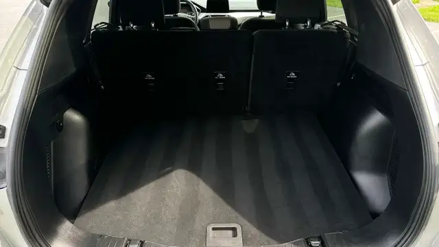 2020 Ford Escape SE Plug-In Hybrid - Photo 11