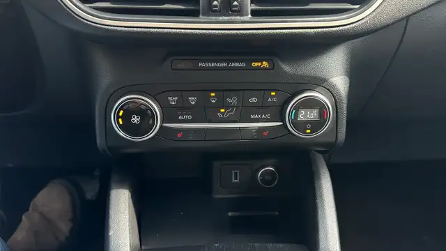 2020 Ford Escape SE Plug-In Hybrid - Photo 19