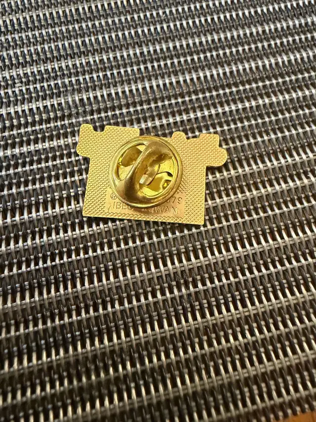 Olympic promo pins IBM , GM - Photo 4