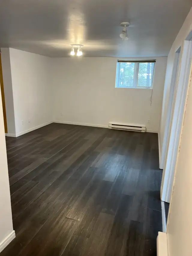 5 1/2 2 salles de bains 3 chambres à louer Sainte-Julienne - Photo 4