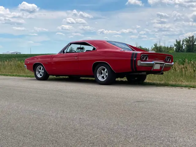 1968 Dodge Charger - Photo 2