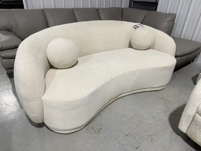 Modern curved fabric sofa