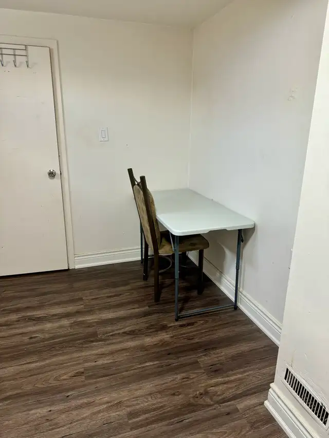 One bedroom available for rent May 1st 2026 - Photo 4