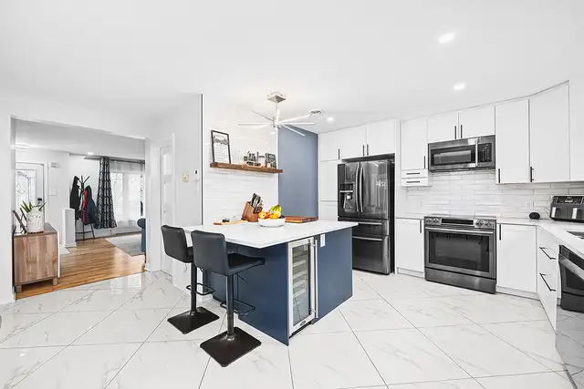 Maison rénové 4 chambres   piscine chauffée – secteur recherché - Photo 3