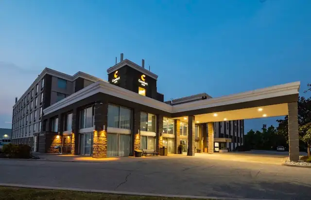 full time hotel front desk position available