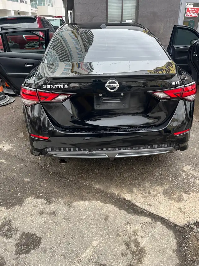 202- Nissan Sentra SV - Photo 2