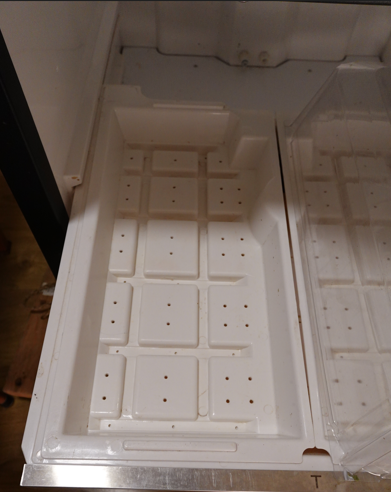 Urban Cultivator   Microgreens Cabinet    $600     Great Deal! - Photo 4