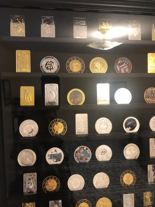 Collector Coins and more - Photo 6