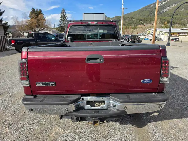 2006 Ford F-350 Superduty Lariat FX4 DRW - Photo 3