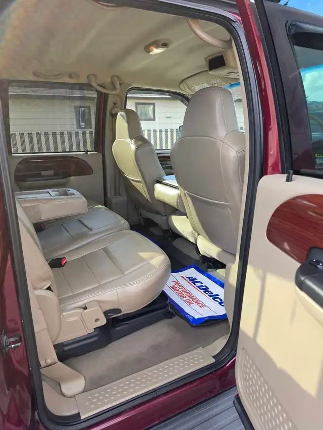 2006 Ford F-350 Superduty Lariat FX4 DRW - Photo 11