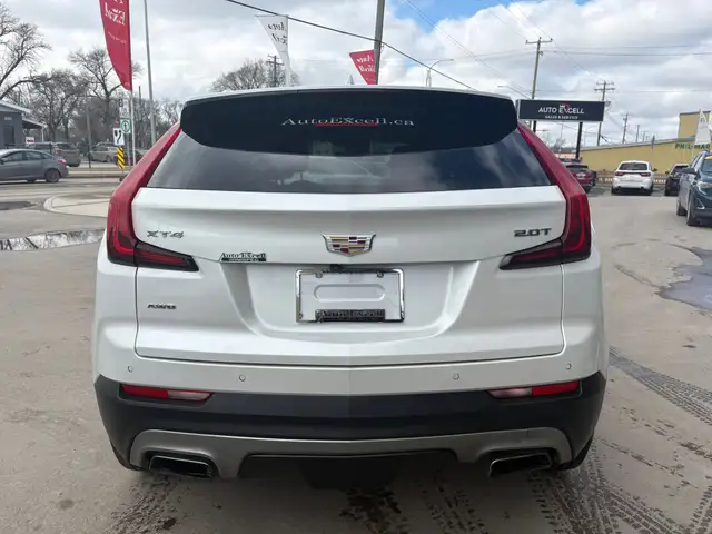 2019 CADILLAC XT4 AWD PREMIUM LUXURY - NAV - LTR SEATS - SUNROOF - Photo 4