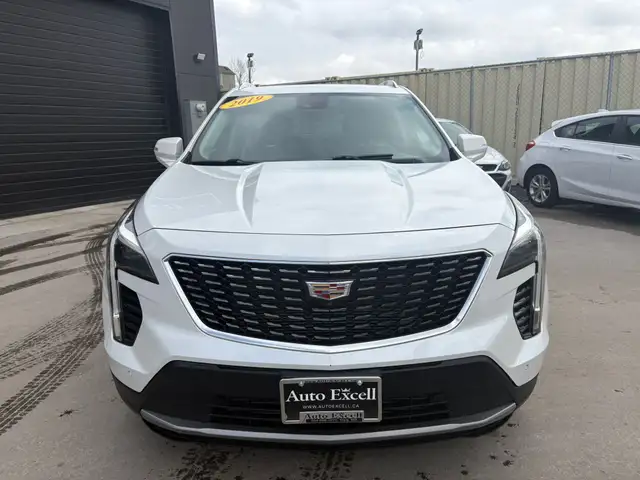 2019 CADILLAC XT4 AWD PREMIUM LUXURY - NAV - LTR SEATS - SUNROOF - Photo 8