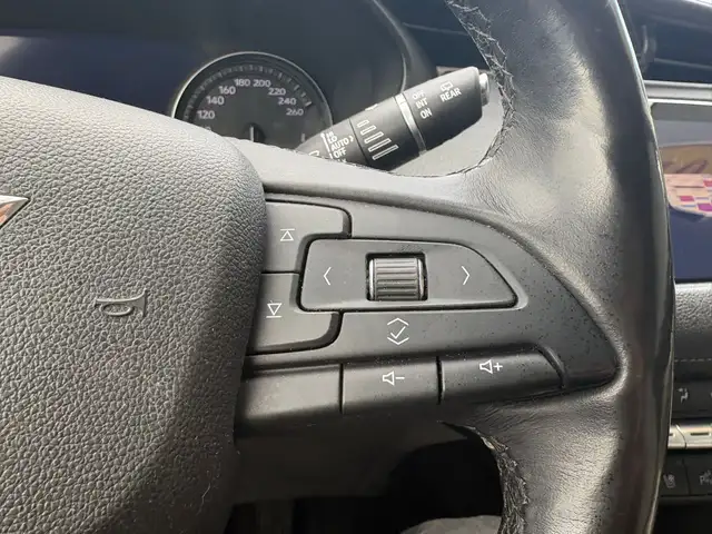 2019 CADILLAC XT4 AWD PREMIUM LUXURY - NAV - LTR SEATS - SUNROOF - Photo 13