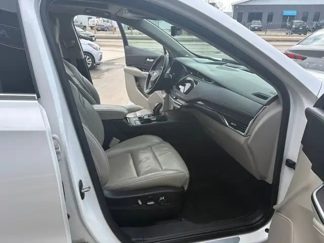 2019 CADILLAC XT4 AWD PREMIUM LUXURY - NAV - LTR SEATS - SUNROOF - Photo 21