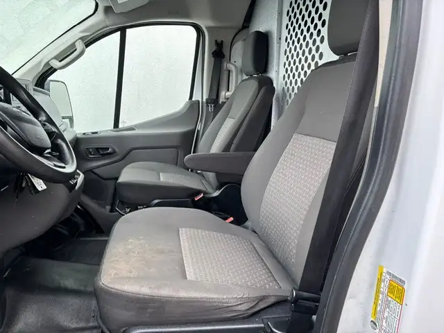 2021 Ford Transit Cargo Van T-150 AWD LADDER RACK-DIVIDER-CAMERA - Photo 11