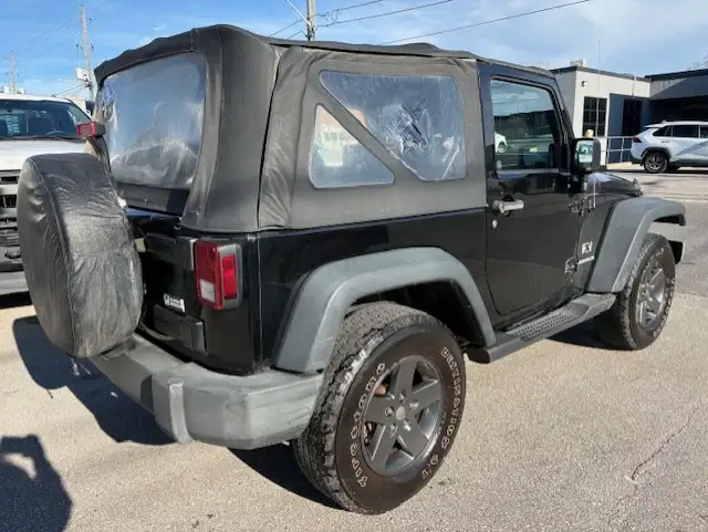 2009 Jeep Wrangler X 4WD 6 SPD MANUAL-NO ACCIDENTS-ALLOYS-ONLY $ - Photo 5