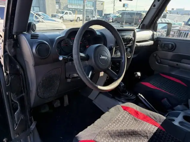 2009 Jeep Wrangler X 4WD 6 SPD MANUAL-NO ACCIDENTS-ALLOYS-ONLY $ - Photo 9