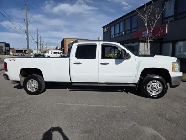 2013 Chevrolet Silverado 2500HD LT  4WD CREW CAB-8FT LONG BOX-5T - Photo 6