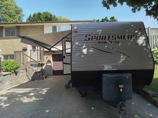 Don't camp in a ⛺️, consider this 2018 Sportsman 231 BHLE - Photo 10