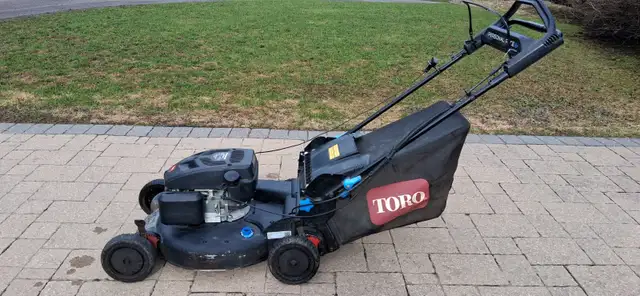 Toro 21' Super Recycler lawnmower - Photo 2