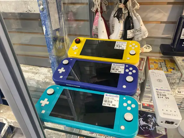 Nintendo Switch Systems @ Cashopolis!! - Photo 2