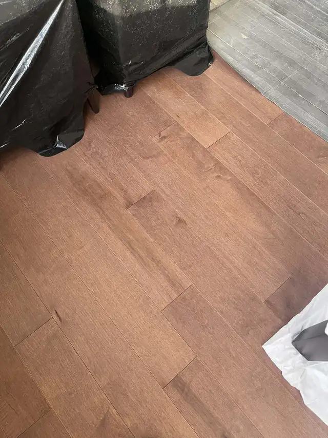 Engineered Hardwood Flooring - Photo 3