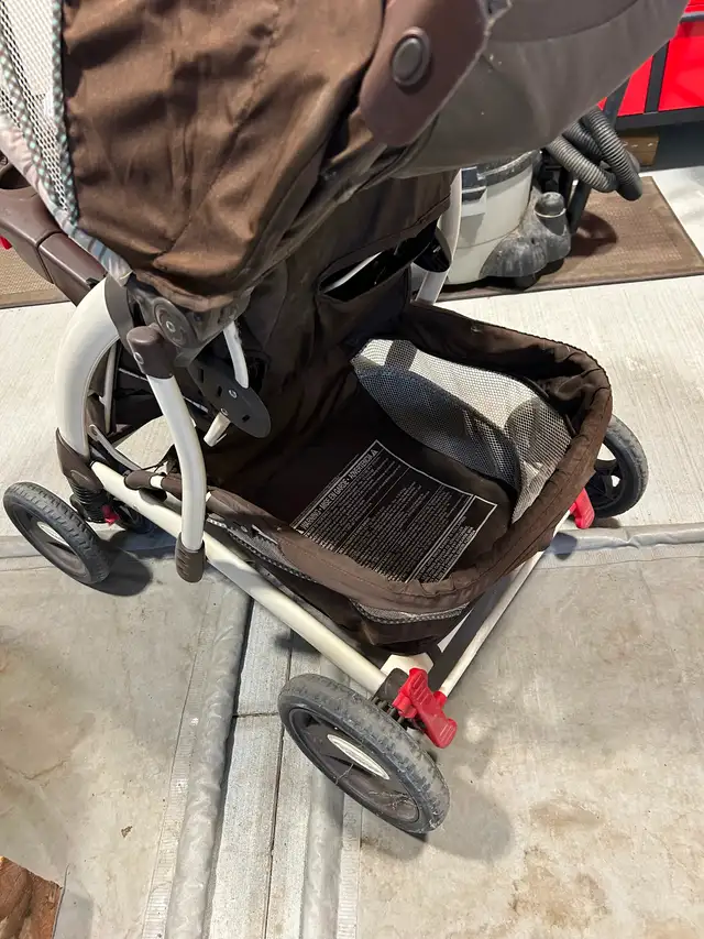 STROLLER: works Great ! Very Nice Shape ! - Photo 4