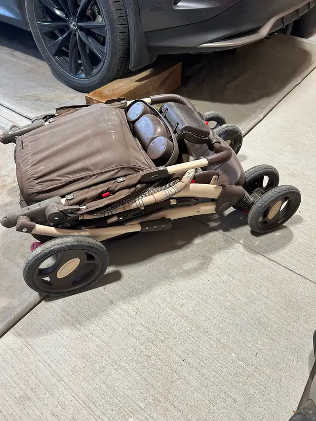 STROLLER: works Great ! Very Nice Shape ! - Photo 6