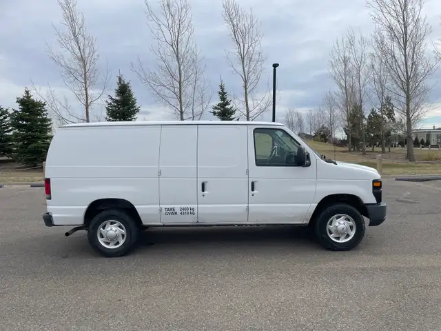 2012 E250 Cargo Van - Photo 2